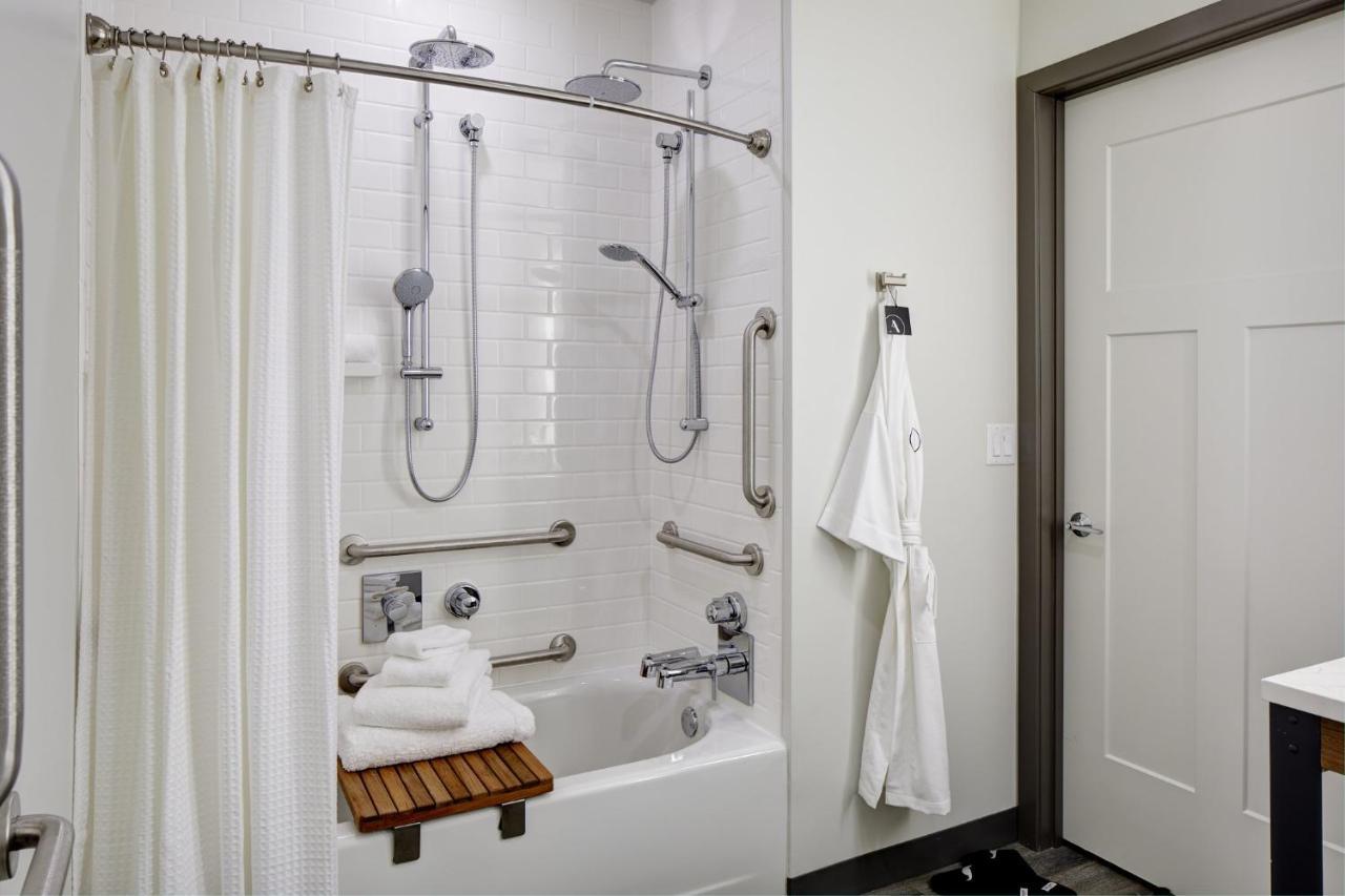 Hotel Archer Boston/burlington 4*